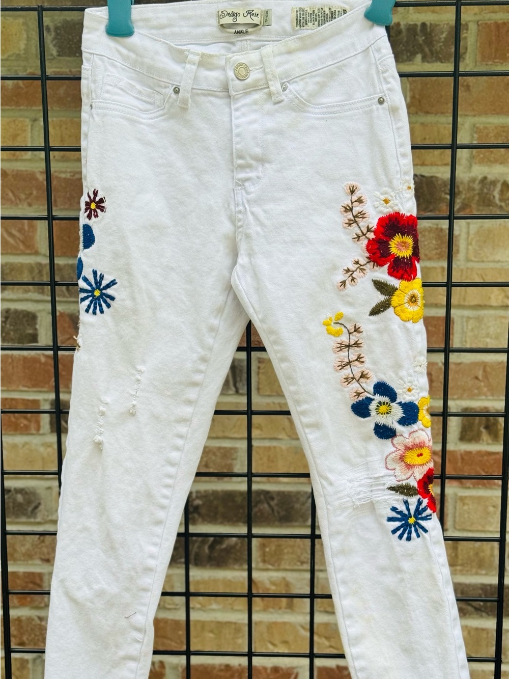 Indigo Rein White Skinny Jeans with Colorful Floral Embroidery